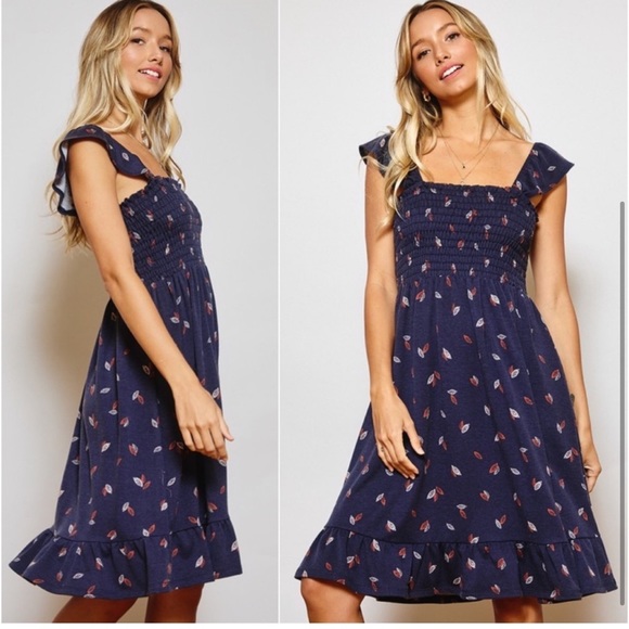 Flowy Spring or Summer Dress - Picture 2 of 4